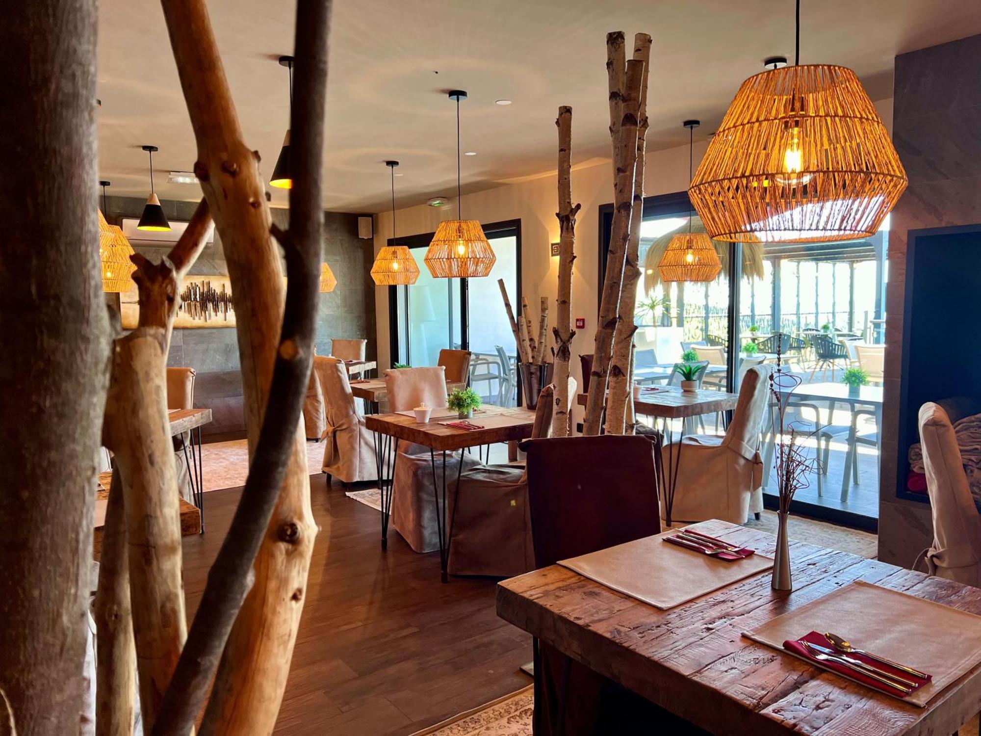 Domaine De Chalveches Hotel Spa 4* Faugeres  Экстерьер фото